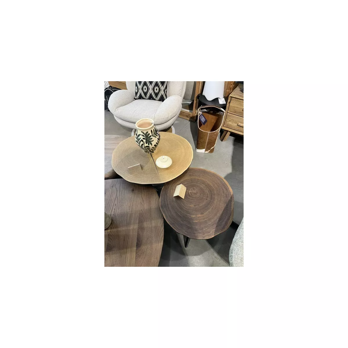 TABLES BASSES EMPREINTE