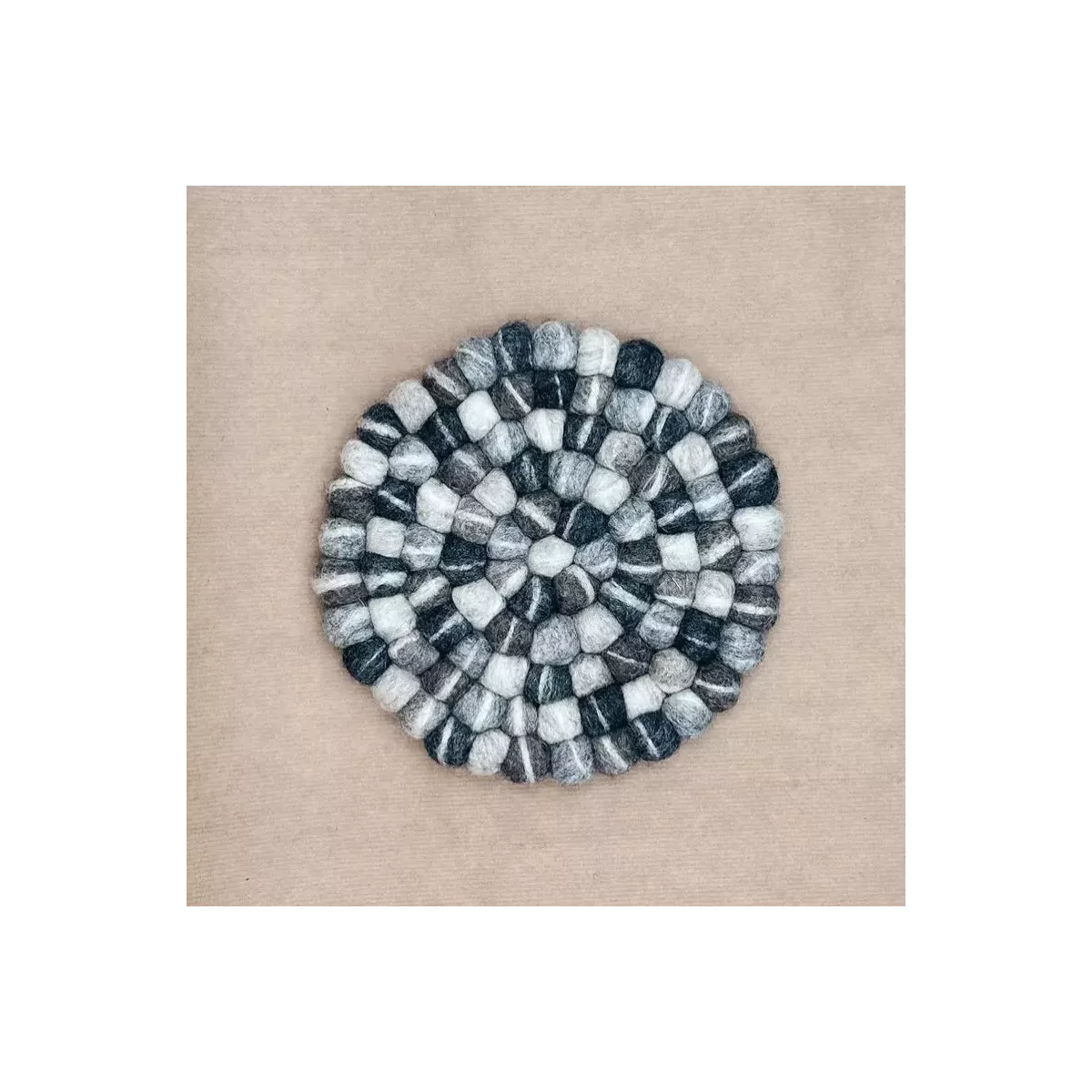 DESSOUS DE PLAT "GALET" EN BOULES DE FEUTRINE