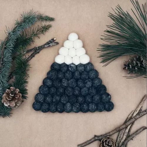 DESSOUS DE PLAT MONTAGNE EN BOULES DE FEUTRINE