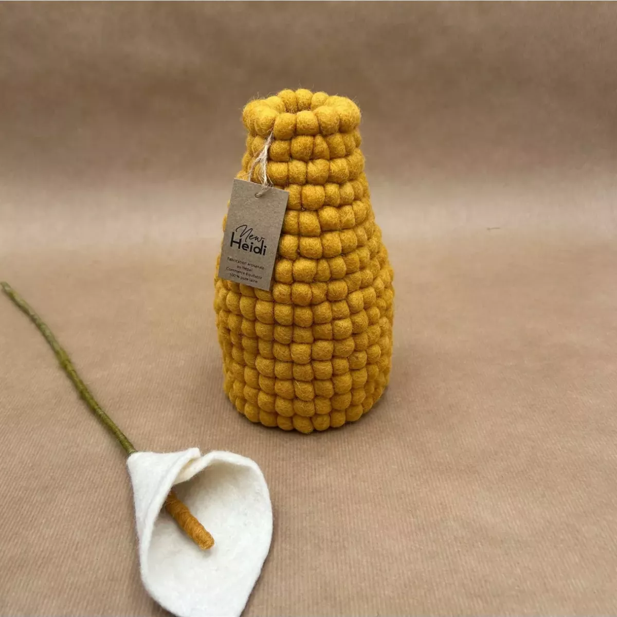 VASE BOULE FEUTRINE
