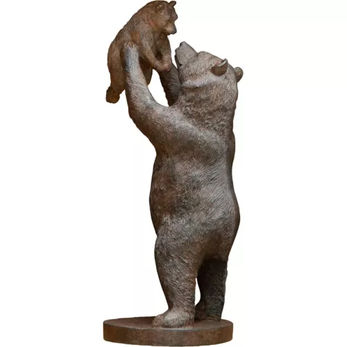 OURS PORTANT SON BÉBÉ