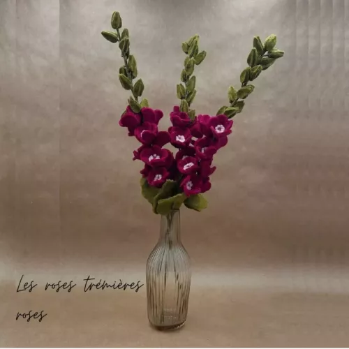 BRANCHE DE ROSE TRÉMIÈRE EN FEUTRINE