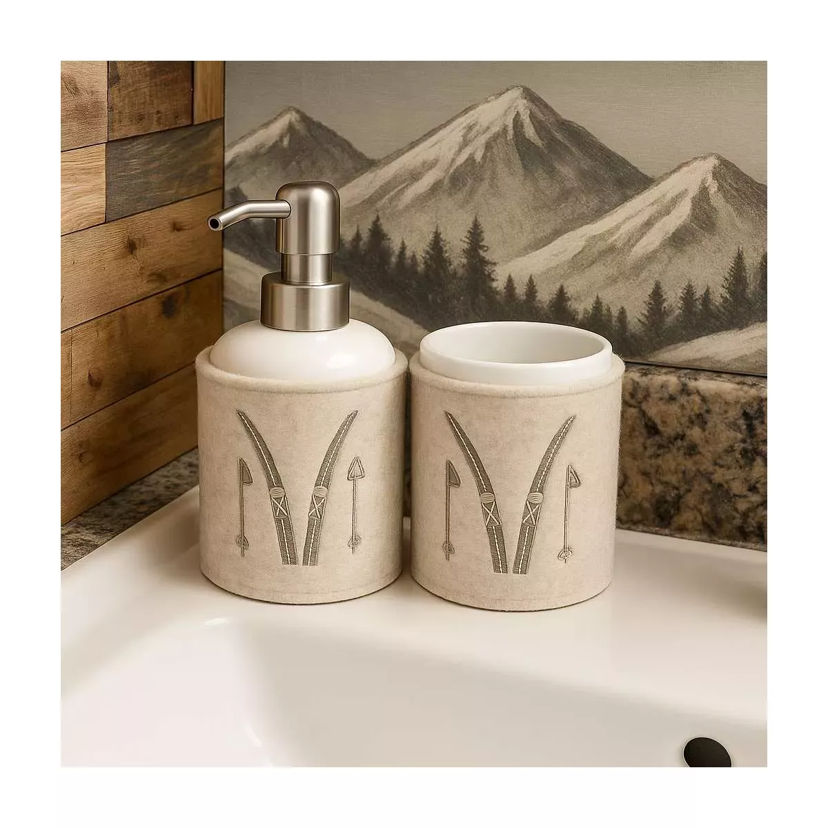 POT DE SALLE DE BAIN FEUTRE DE LAINE  MOTIF SKI