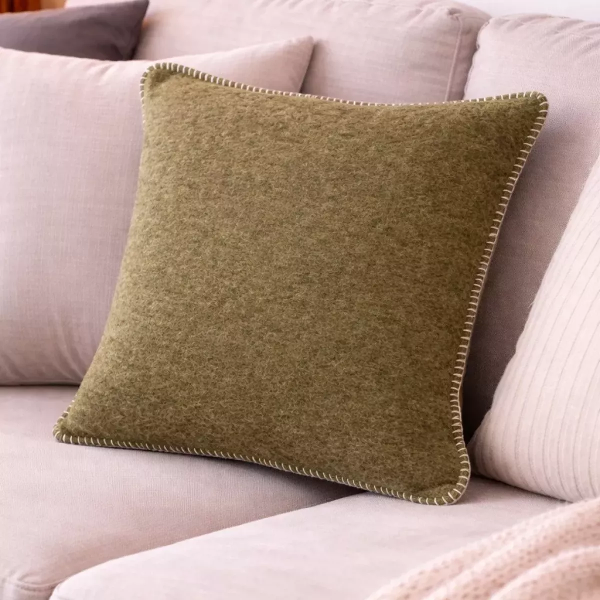 COUSSIN KAKI 50X50 CM